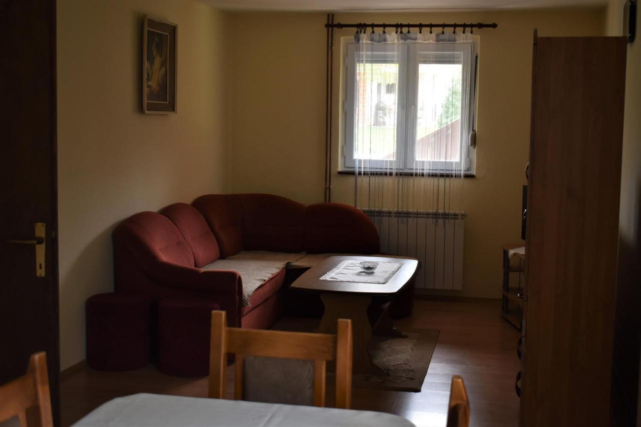 Apartments Sabljak Rakovica Εξωτερικό φωτογραφία