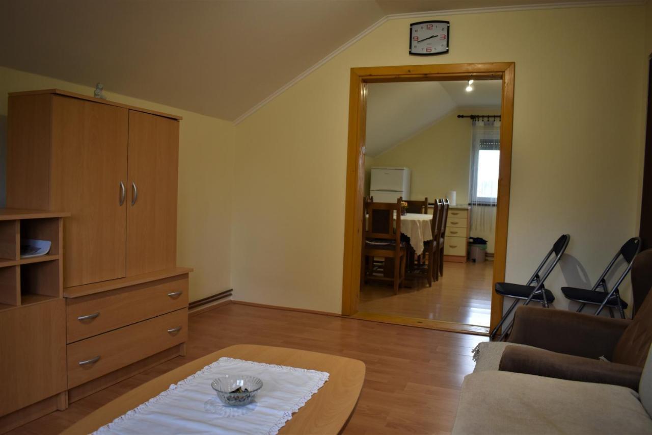 Apartments Sabljak Rakovica Εξωτερικό φωτογραφία