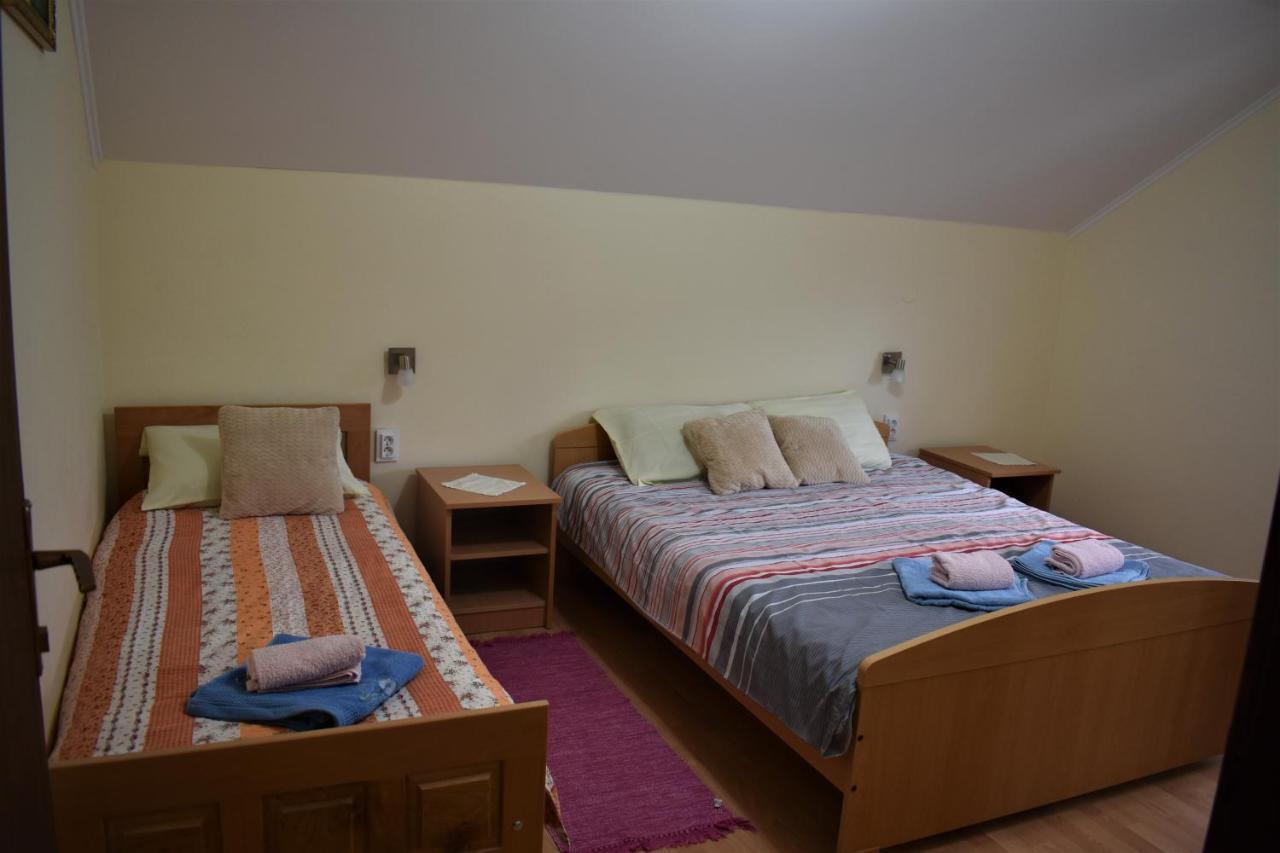 Apartments Sabljak Rakovica Εξωτερικό φωτογραφία