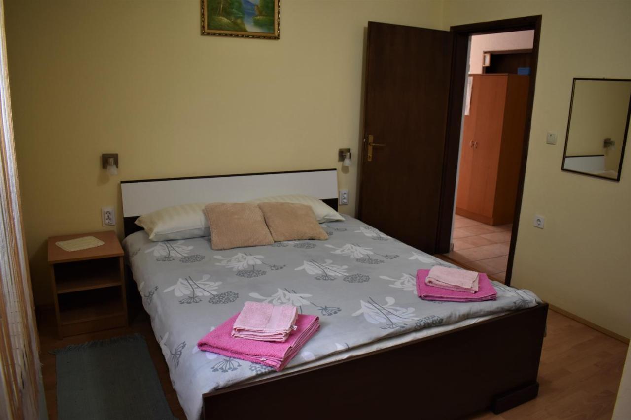 Apartments Sabljak Rakovica Εξωτερικό φωτογραφία