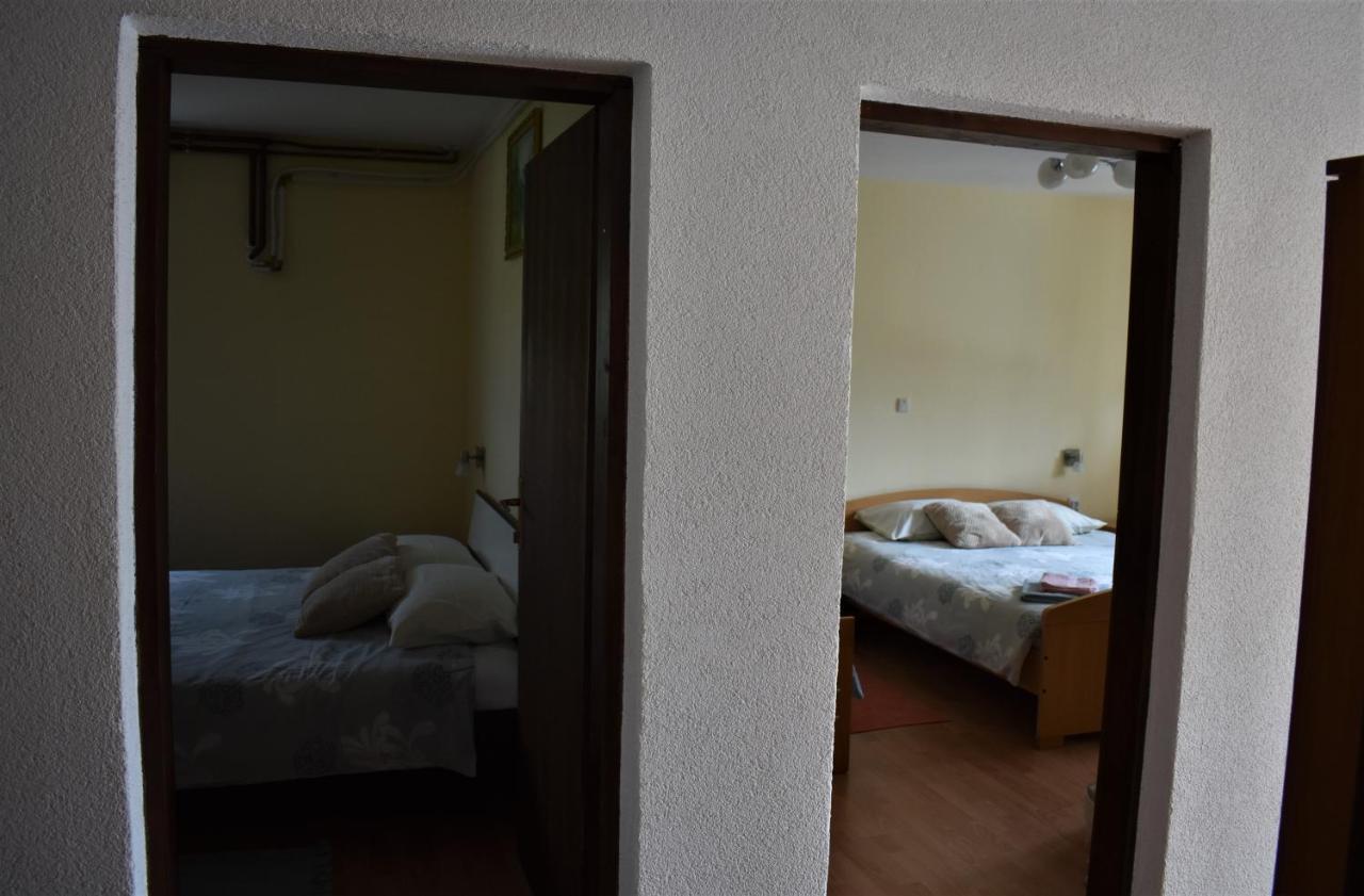 Apartments Sabljak Rakovica Εξωτερικό φωτογραφία