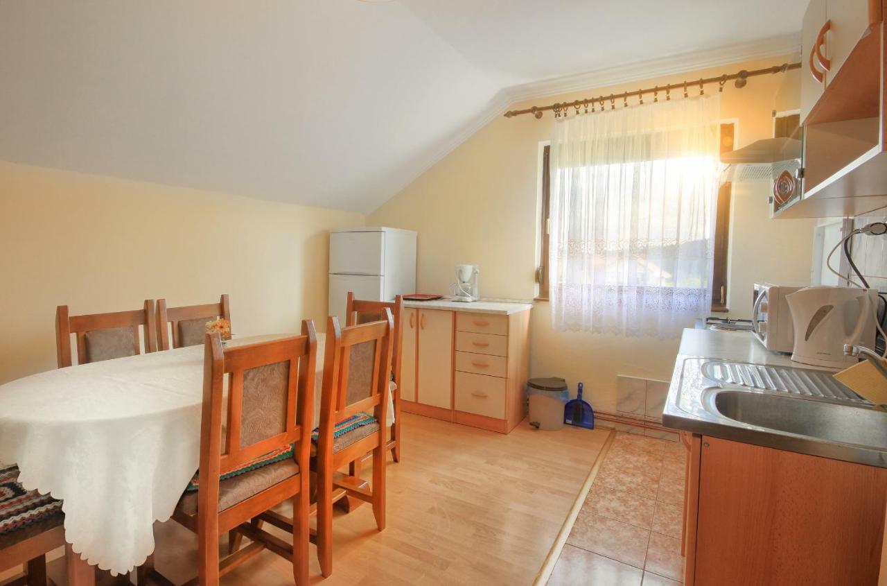 Apartments Sabljak Rakovica Εξωτερικό φωτογραφία
