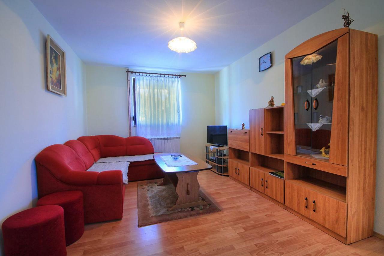 Apartments Sabljak Rakovica Εξωτερικό φωτογραφία