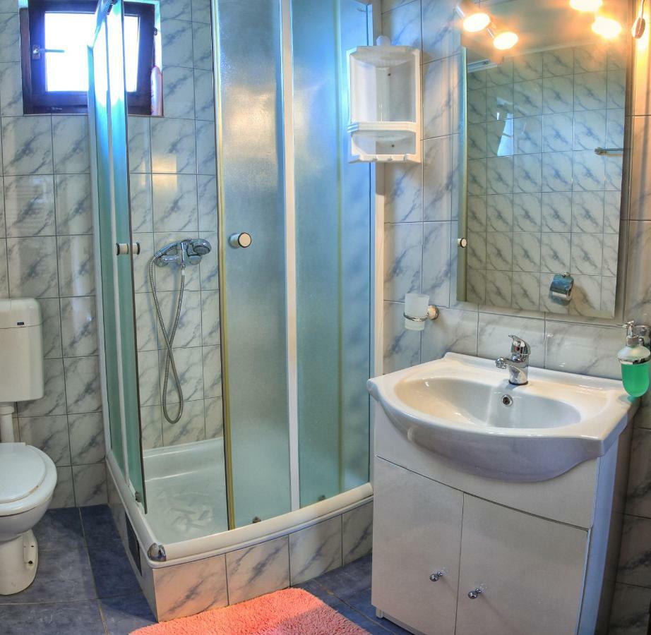 Apartments Sabljak Rakovica Εξωτερικό φωτογραφία