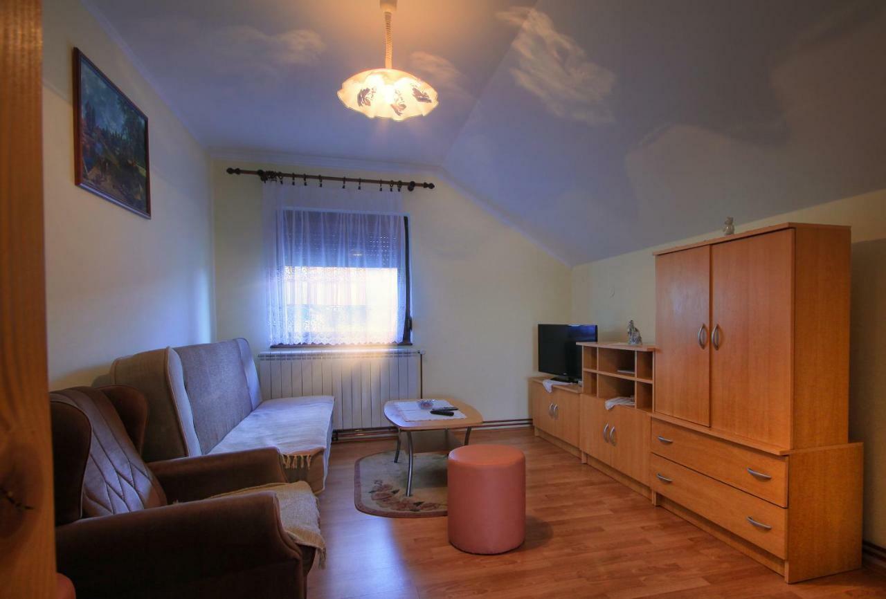 Apartments Sabljak Rakovica Εξωτερικό φωτογραφία