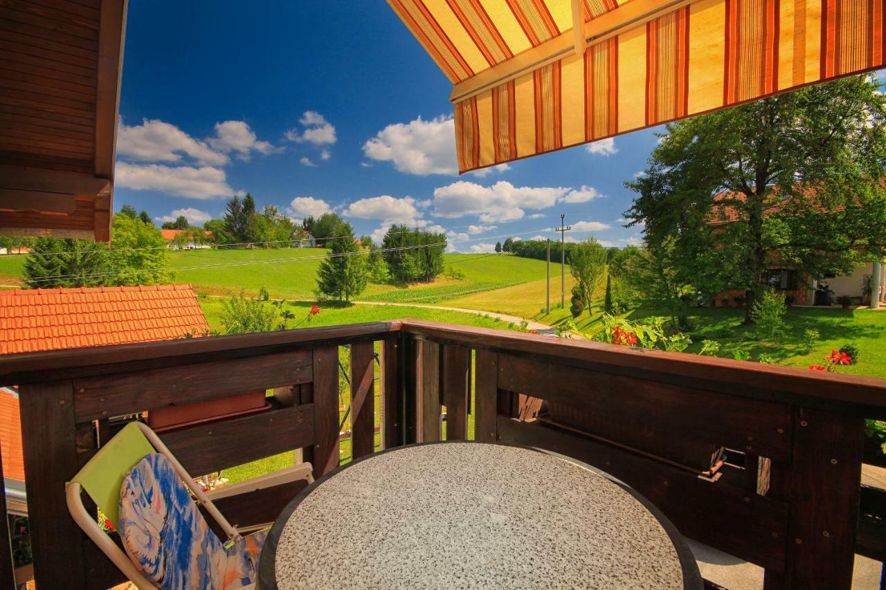 Apartments Sabljak Rakovica Εξωτερικό φωτογραφία